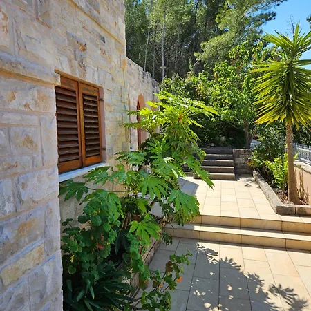 Semesterbostad Kety Prigradica