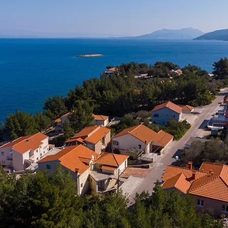 Holiday home Kety Prigradica